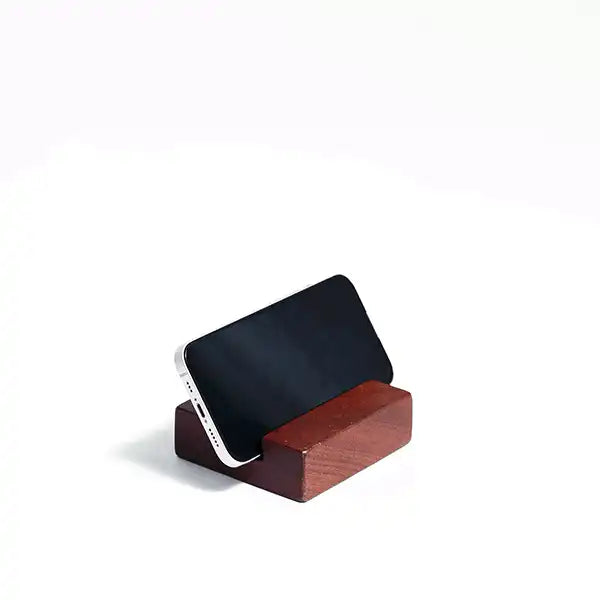 The Artisan’s Touch Stand