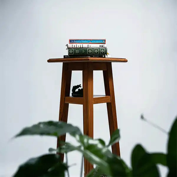 The Maharaja Heritage Pedestal Stand