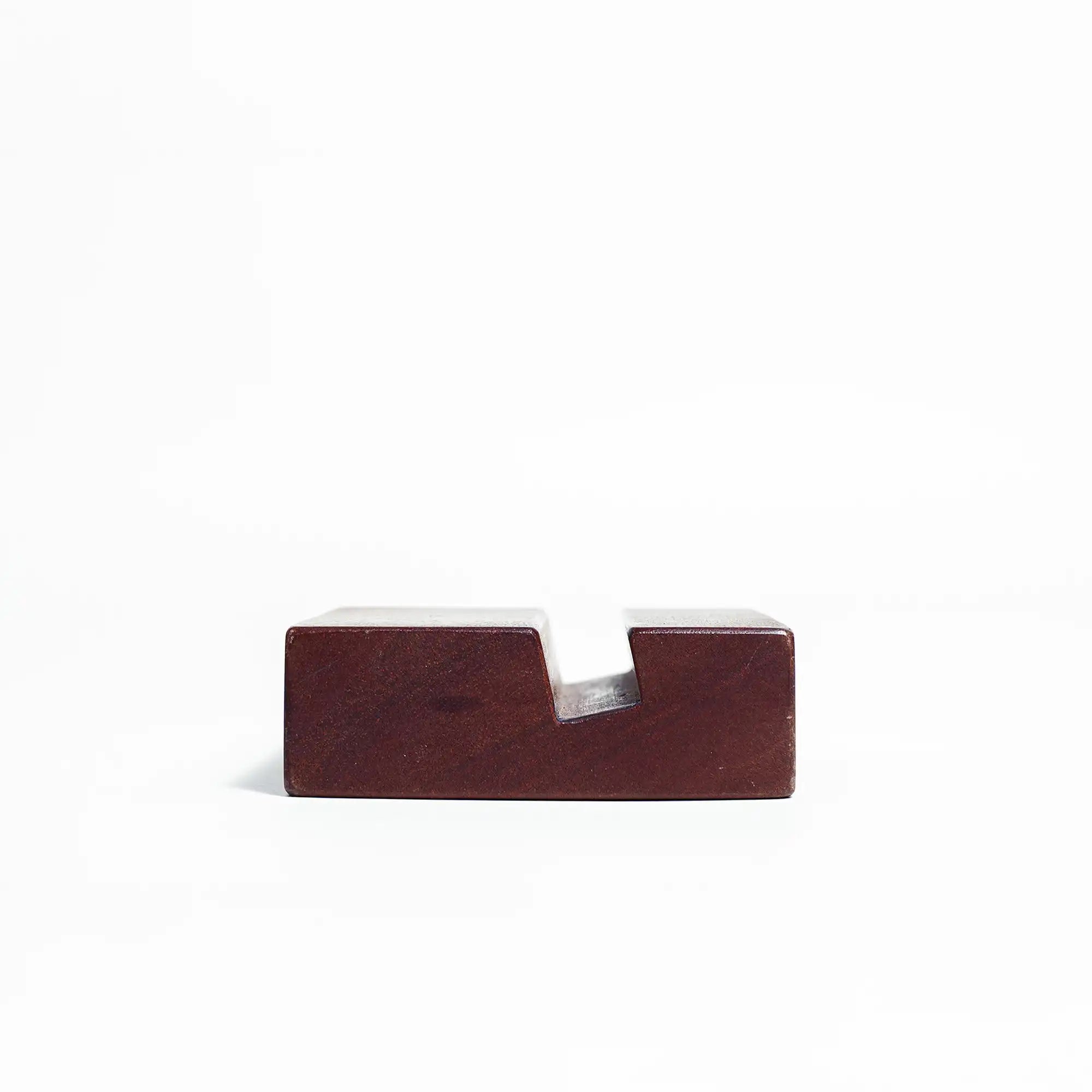 The Artisan’s Touch Stand