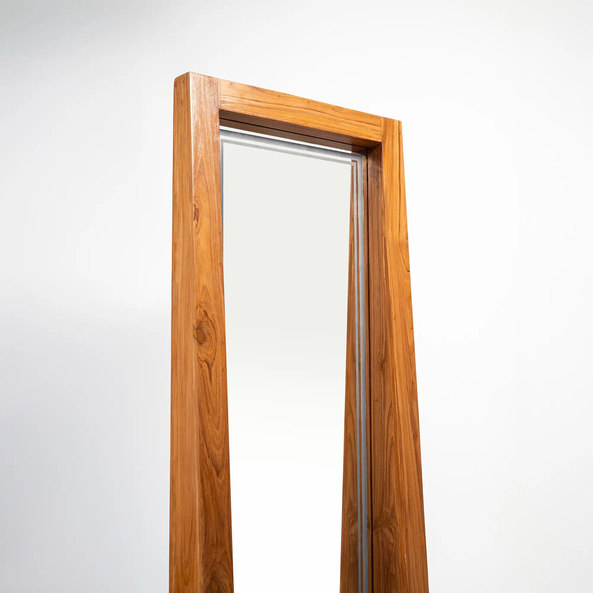 The Bengal Framed Aura Stand