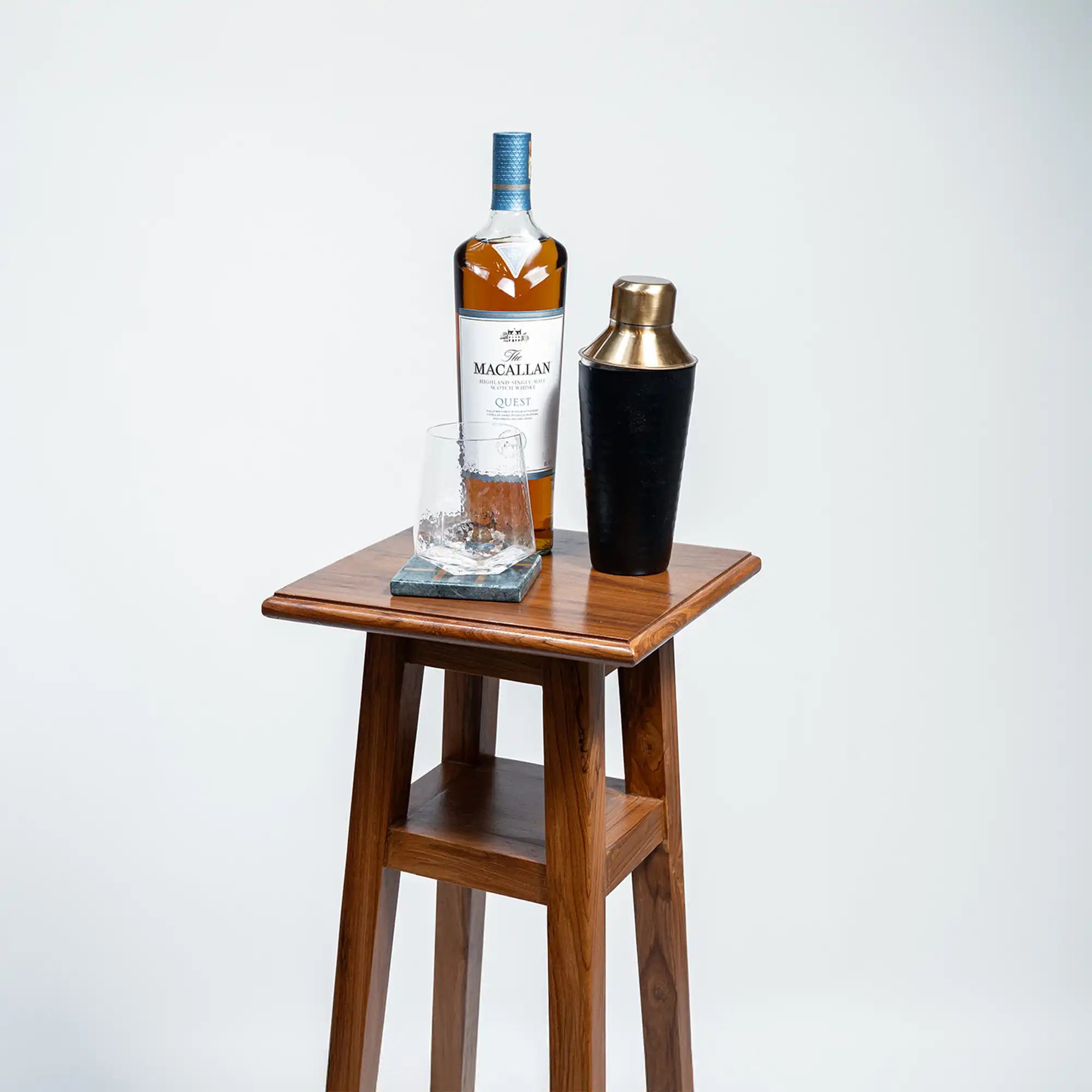 The Maharaja Heritage Pedestal Stand