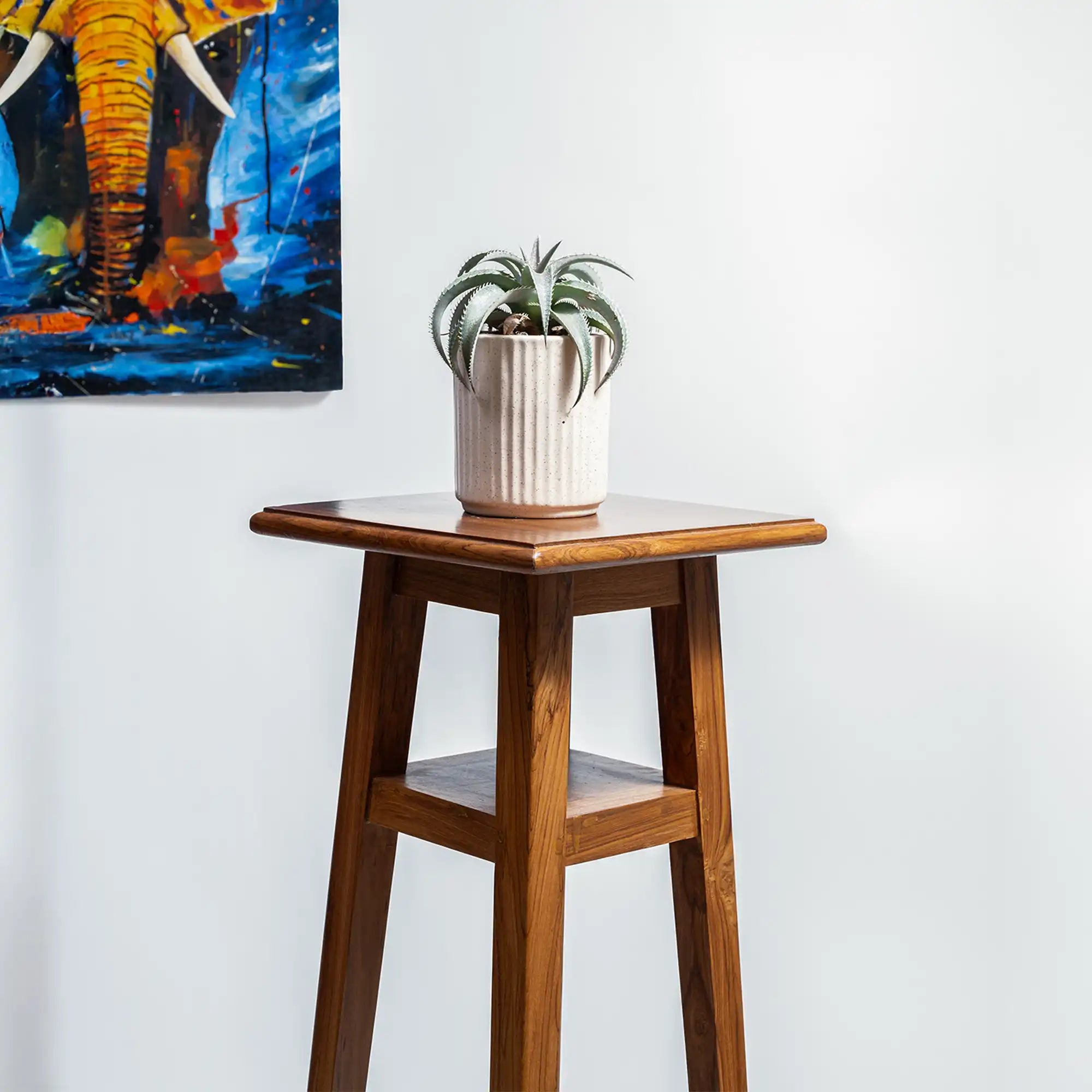 The Maharaja Heritage Pedestal Stand