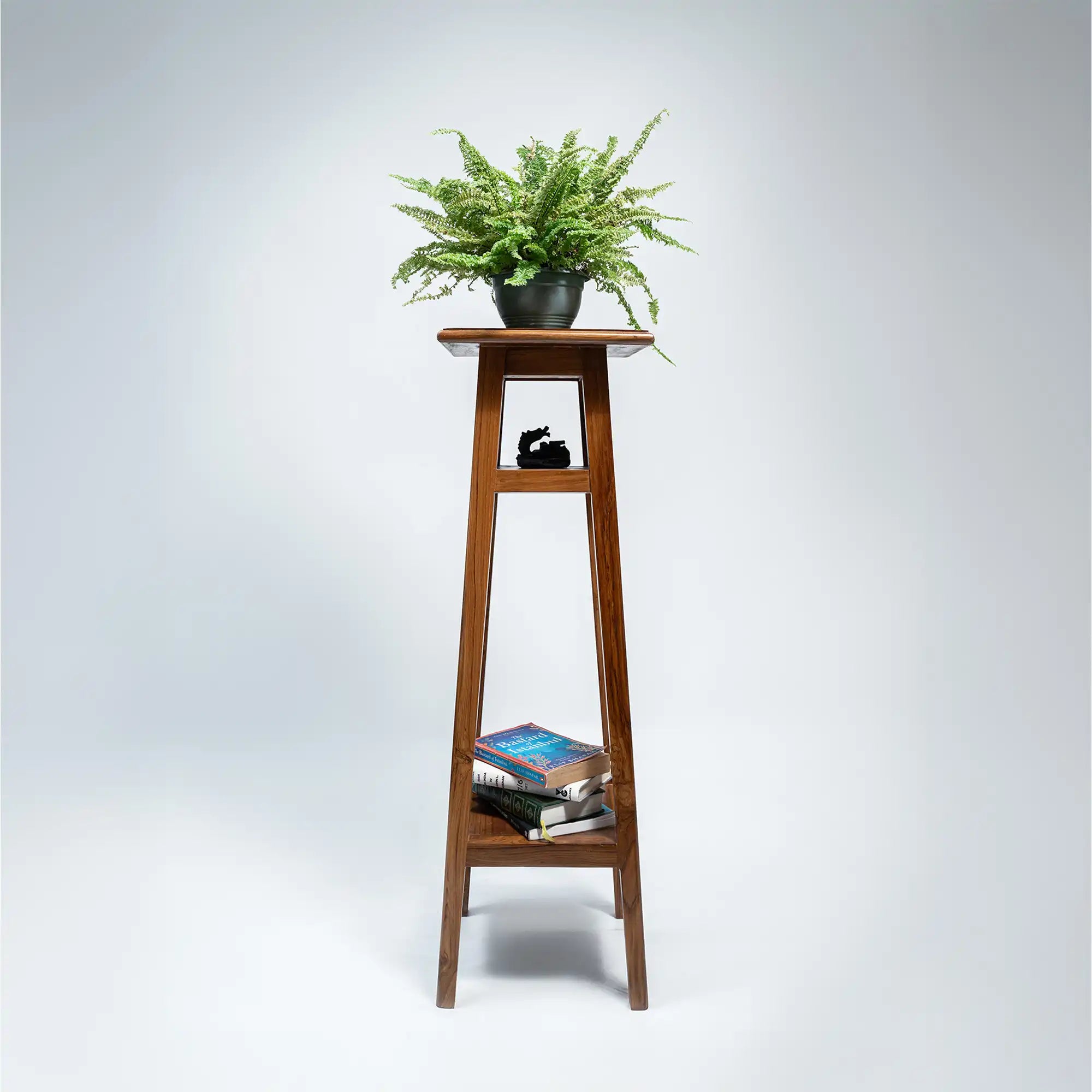 The Maharaja Heritage Pedestal Stand